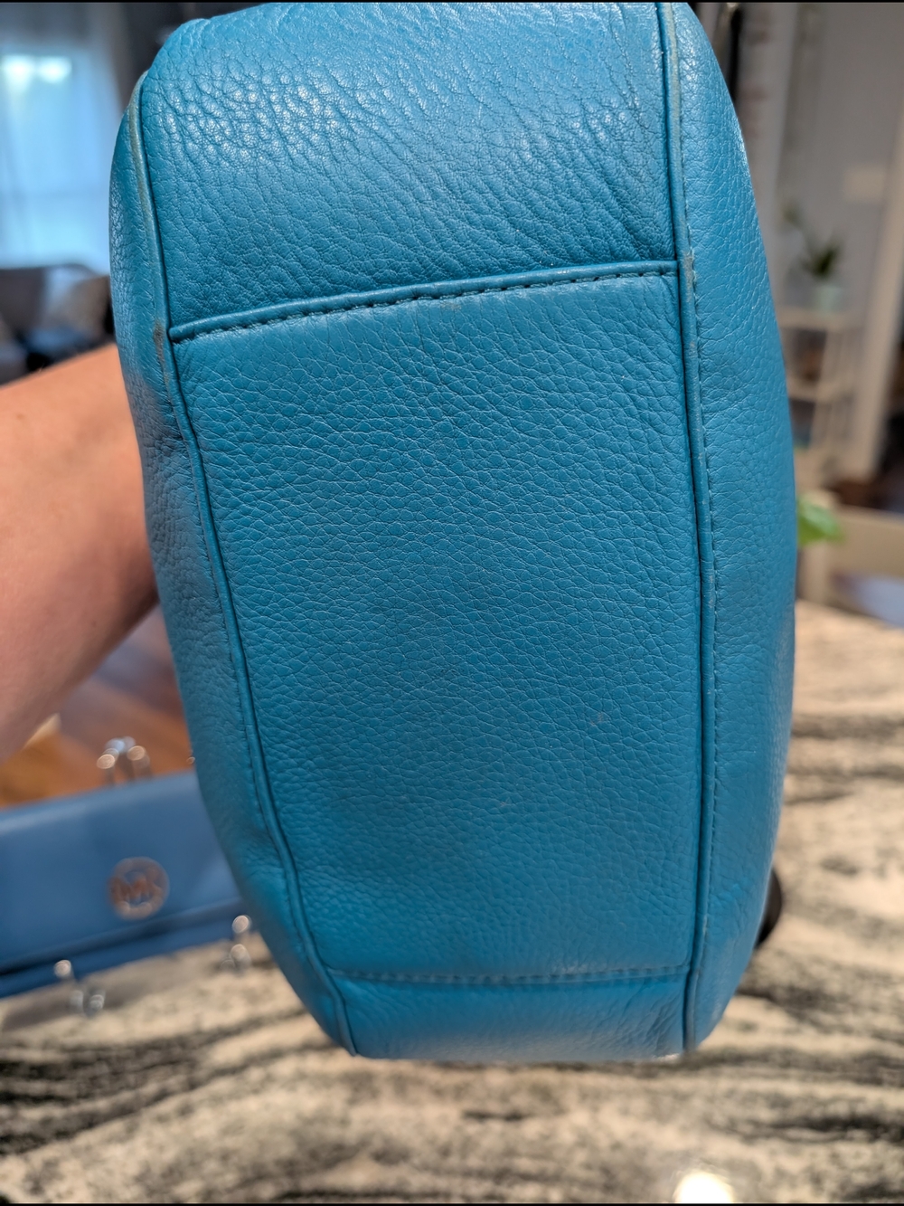 Michael Kors Brooke Hobo Shoulder Bag w/Matching Wallet & More! You Get 6 PIECES - Picture 6 of 16